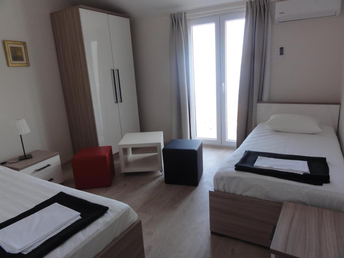 Apartmani Lara Gradac  Bagian luar foto