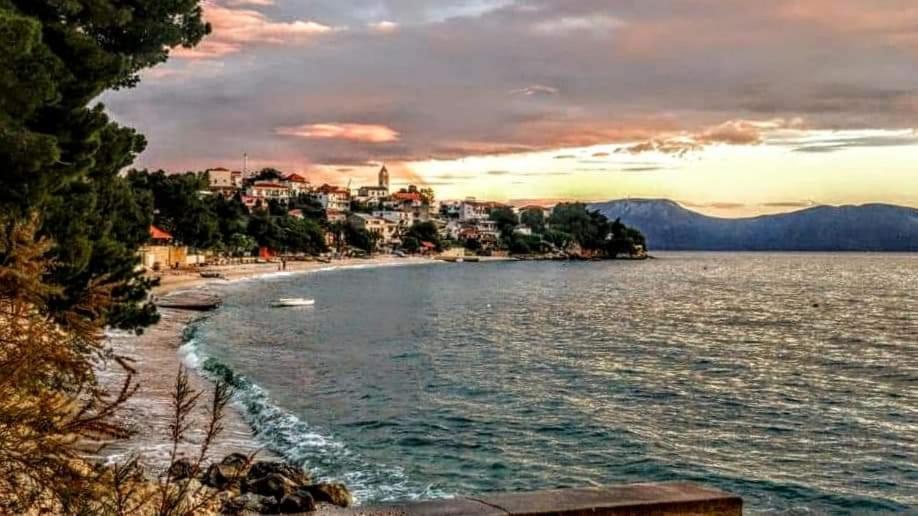 Apartmani Lara Gradac  Bagian luar foto