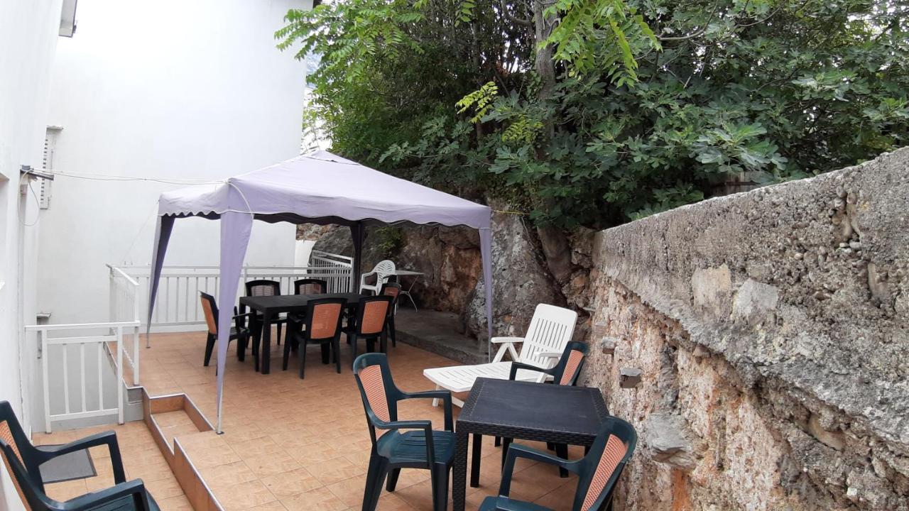 Apartmani Lara Gradac  Bagian luar foto